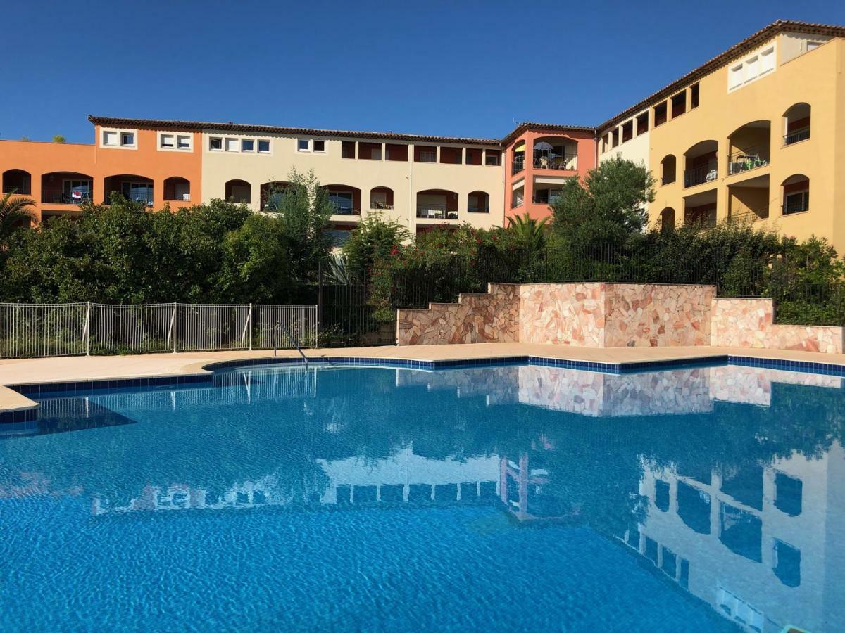 Appartement Le Noisetier à Cavalaire-sur-Mer Extérieur photo